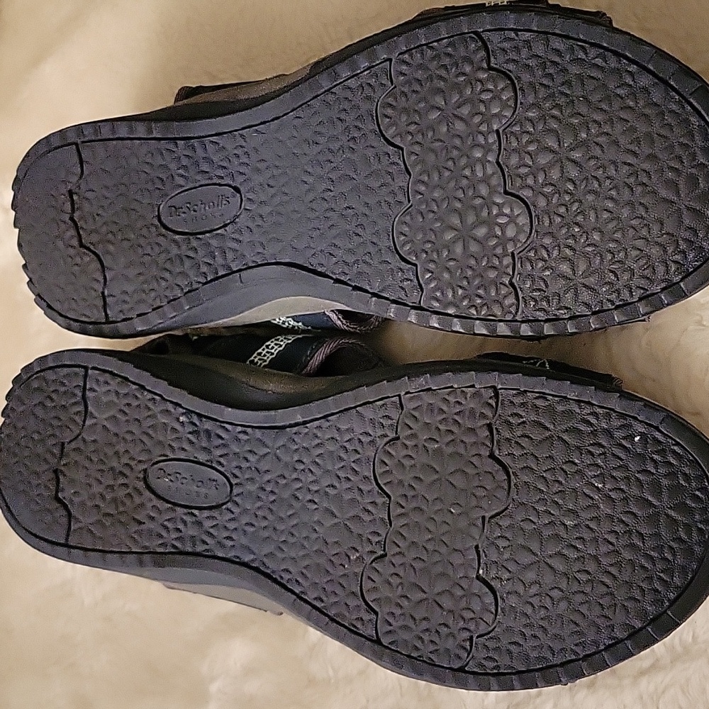 Dr. Scholl's Women's Navy Strappy Sandals. Gel Cushion Size 6M. - Picture 5 of 15